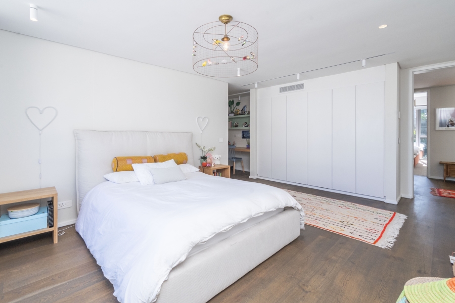 4 Bedroom Property for Sale in Fresnaye Western Cape
